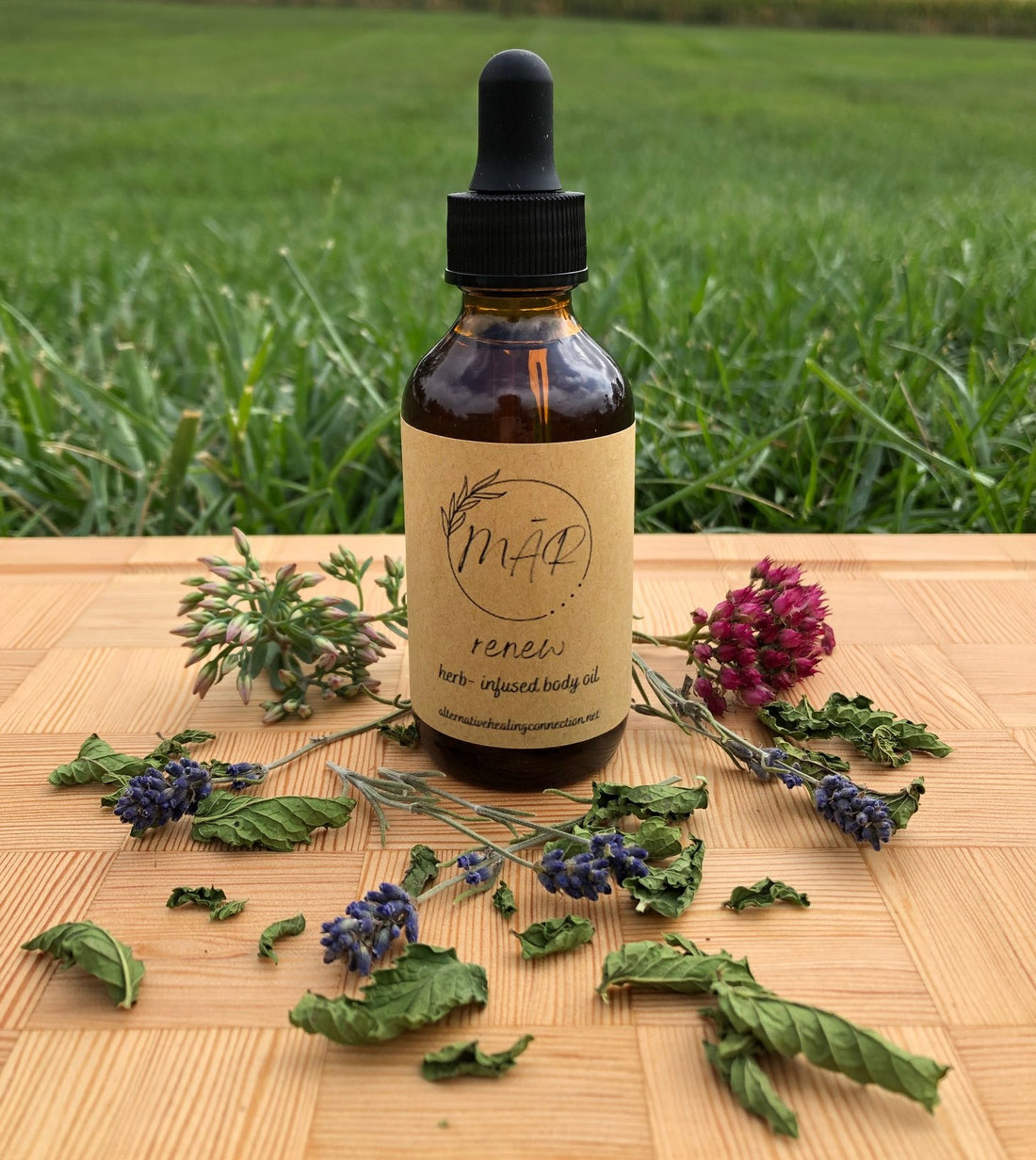 Benefits of Herb-Infused Oils for the Body, Mind & Spirit